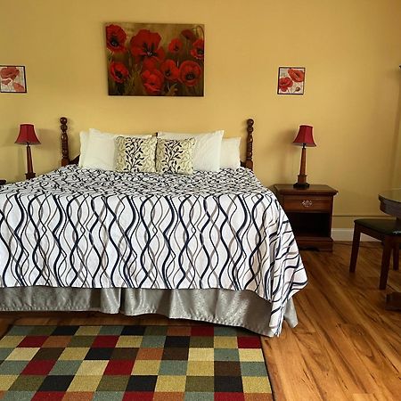 Vinehurst Inn & Suites Hammondsport Exteriör bild