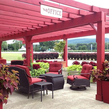 Vinehurst Inn & Suites Hammondsport Exteriör bild
