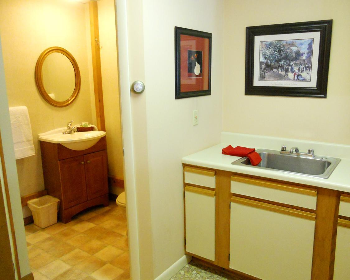 Vinehurst Inn & Suites Hammondsport Exteriör bild